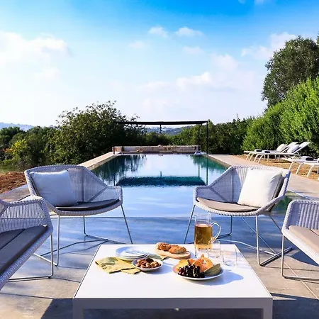 Fogliarella Sleeps 8 *