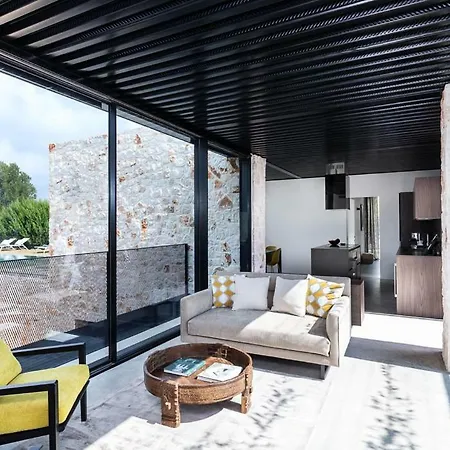 Fogliarella Sleeps 8 וילה צ'יסטרנינו