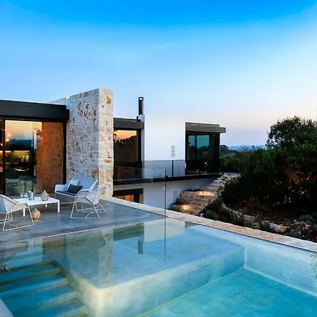 וילה Fogliarella Sleeps 8
