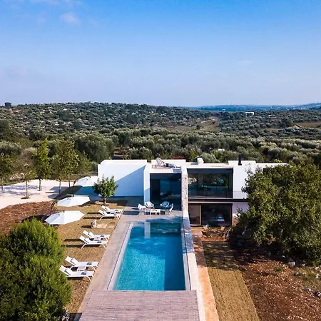 וילה Fogliarella Sleeps 8 צ'יסטרנינו